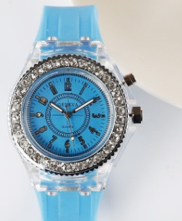LED Luminous Watches Geneva Women Quartz Watch Women Ladies Silicone Bracelet Watches - Image 4