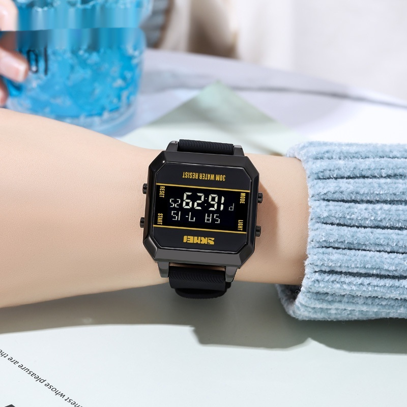 Multifunctional Student Sports Watch Waterproof Chronograph Stopwatch Men - Image 4