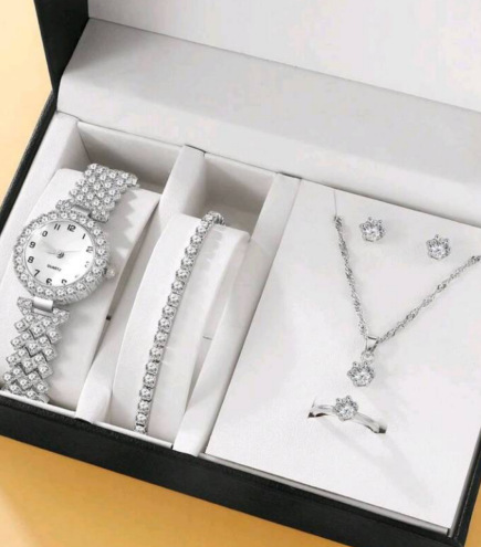 Diamond Women Watches Luxury Fashion Rhinestone Quartz Bracelet Wrist Watch For Women - Image 9